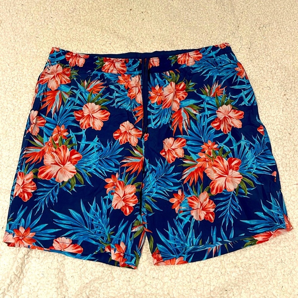 XL Kirkland Signature Men's Swim Shorts - Picture 3 of 7